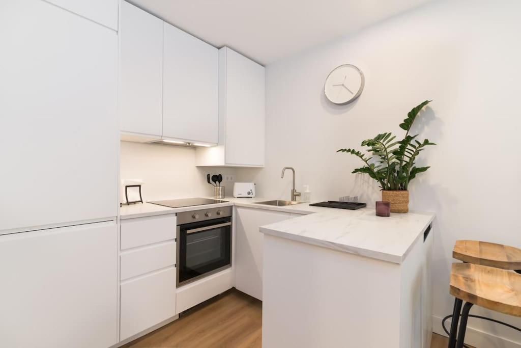 Moderno Y Acogedor Apartamento En Atocha 4 Pax A/C Madrid Exterior foto