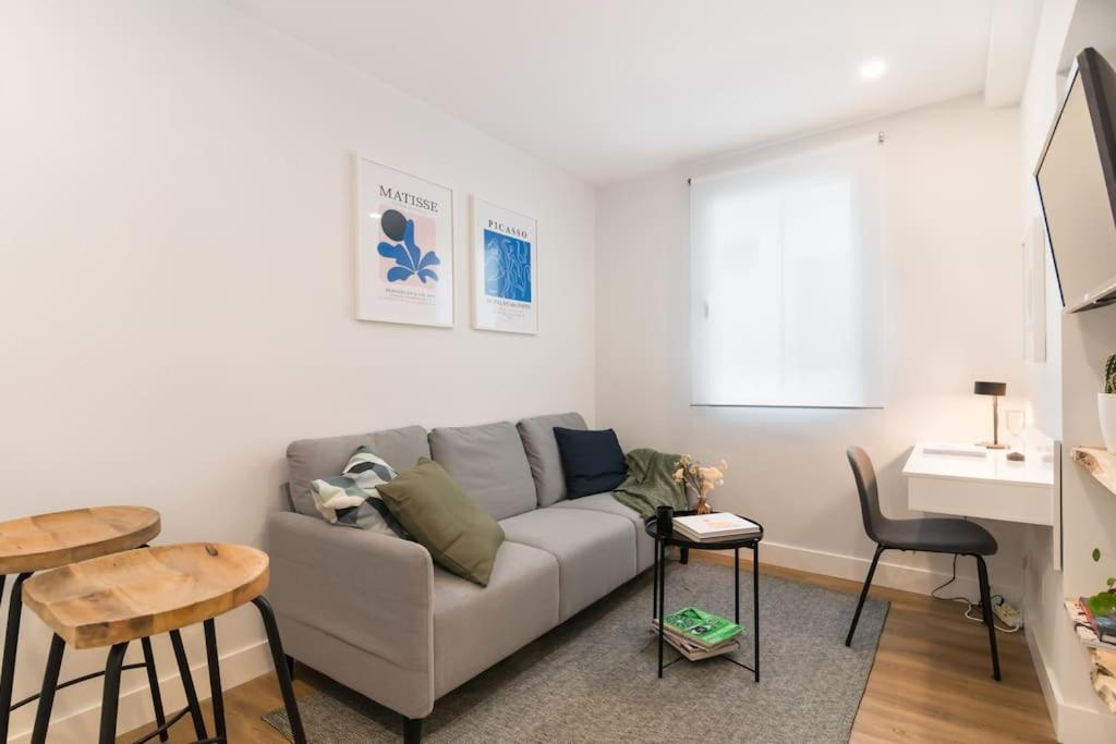 Moderno Y Acogedor Apartamento En Atocha 4 Pax A/C Madrid Exterior foto